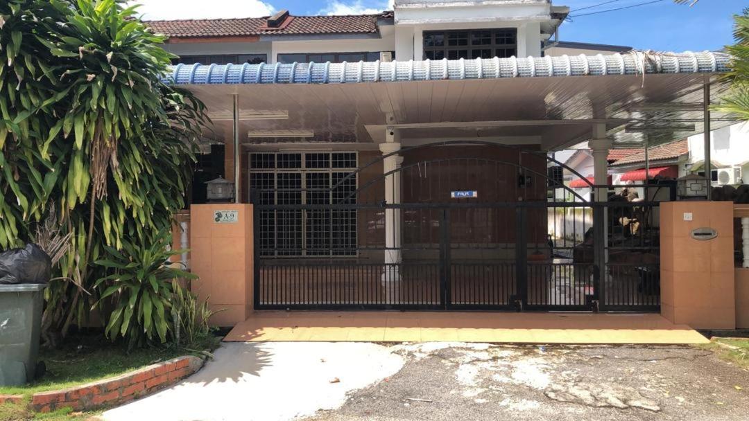 Naurah Homestay سونغاي بيتاني المظهر الخارجي الصورة